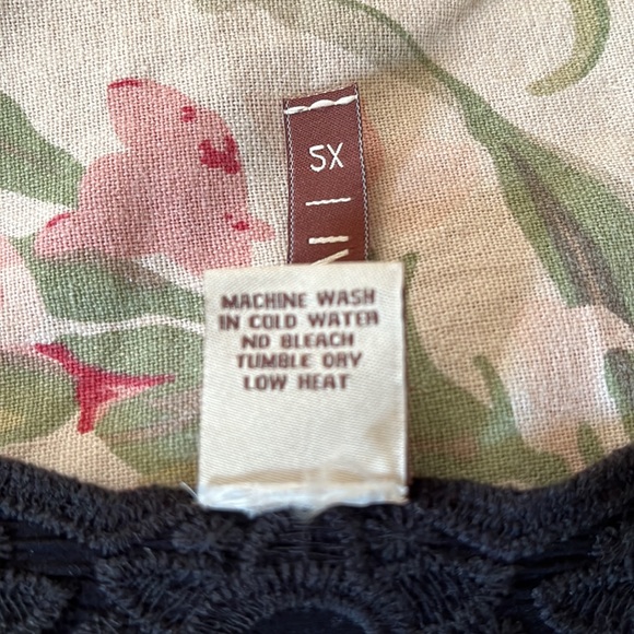 XCVI Size 2X Elicia Embroidered Popover Top Black-on-Black VNeck Johnny Was Vibe - Picture 12 of 14